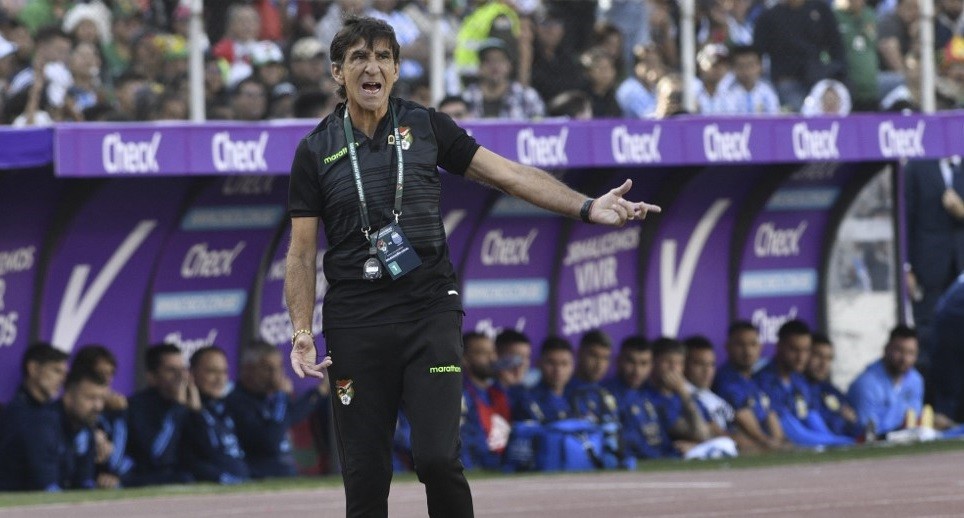 "Nos tiene que dar vergüenza": fulminante cuestionamiento del DT de Bolivia tras la derrota ante Argentina | Deportes