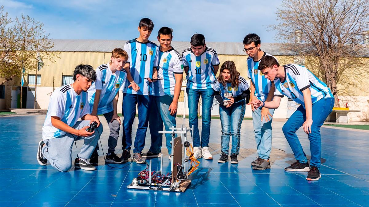 Nueve chicos mendocinos conforman la Selección Argentina de Robótica | Actualidad