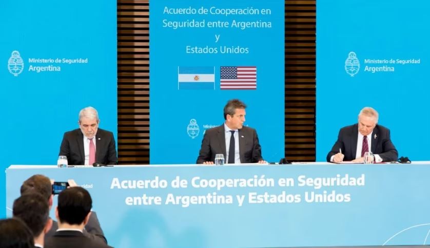 Sergio Massa y Aníbal Fernández firmaron un acuerdo sobre seguridad con Estados Unidos | Política