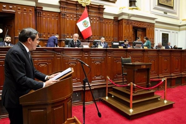 El Congreso de Perú aprueba eximir de responsabilidad penal uso letal de la fuerza en defensa propia | Internacionales