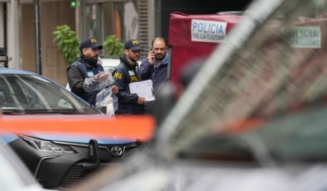 "Motochorros" le robaron la camioneta a un diplomático turco en Palermo y uno fue abatido por la Policía | Actualidad