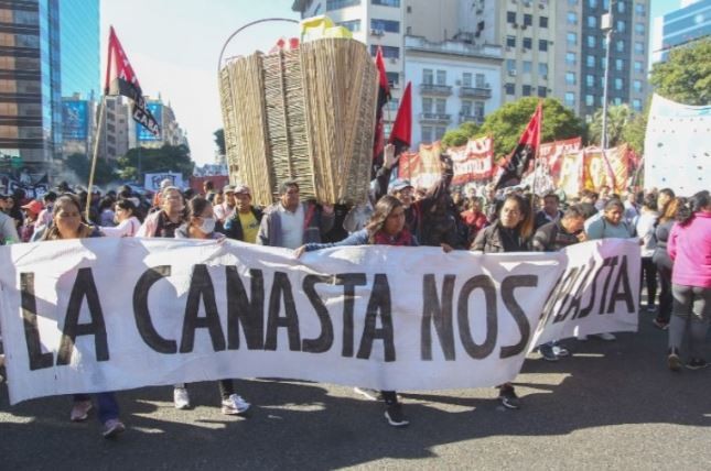Organizaciones sociales marchan al Obelisco para reclamar "trabajo y salario digno" | Actualidad