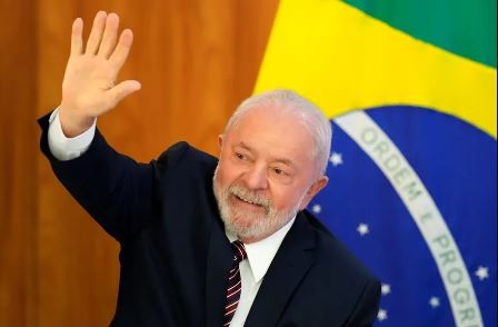 Lula es internado para someterse a operación del fémur para solucionar dolores de cadera | Internacionales
