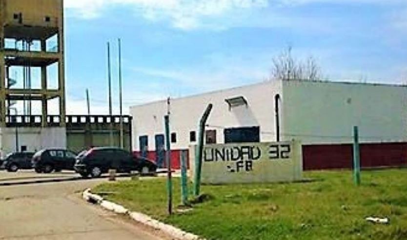 Tres presos del Penal de Florencio Varela rompieron alambrados y se fugaron | Actualidad