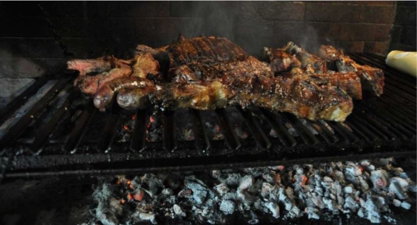 Ofrece pagarle un asado a quien le consiga una vivienda para alquilar | Actualidad