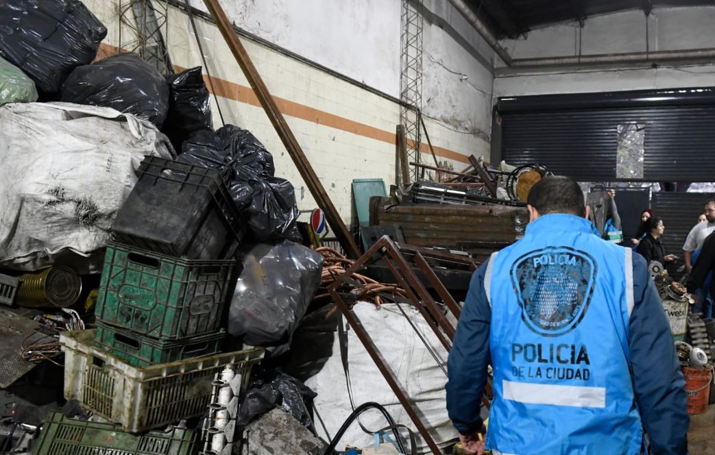 Tras detectarse hurtos, clausuran una metalera en Constitución y detienen a su dueño | Actualidad