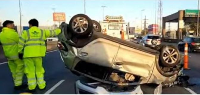 Choque y vuelco en Autopista Panamericana: murió una persona que intentó cruzar caminando | Actualidad