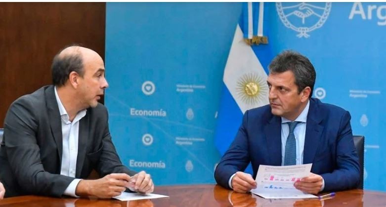 Escalada del dólar blue: el Gobierno apuntó contra "cuatro vivos" y pidió intervención judicial | Economía