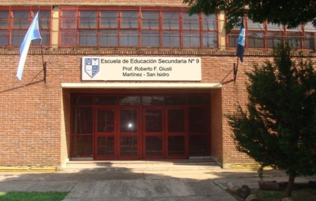 Un estudiante de 18 años fue armado al colegio en Martínez y amenazó a sus compañeros | Actualidad