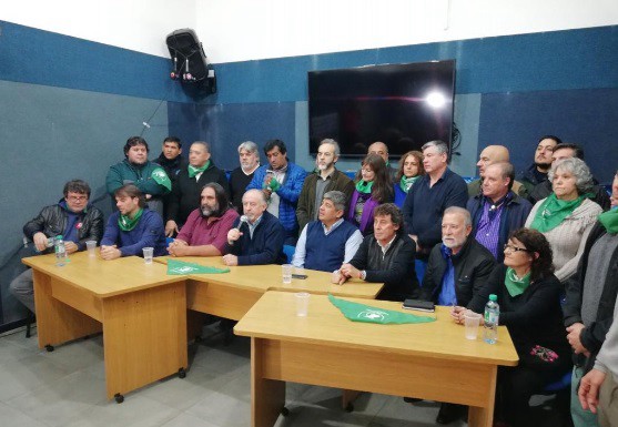 Las dos CTA, camioneros, canillitas y docentes  ratifican paro con movilización el jueves | Política