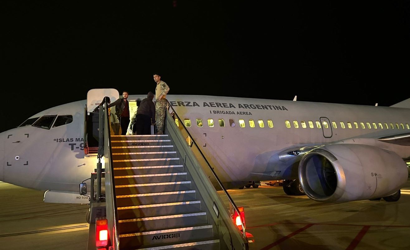 Llegaron a Roma otros 90 argentinos evacuados desde Tel Aviv | Actualidad