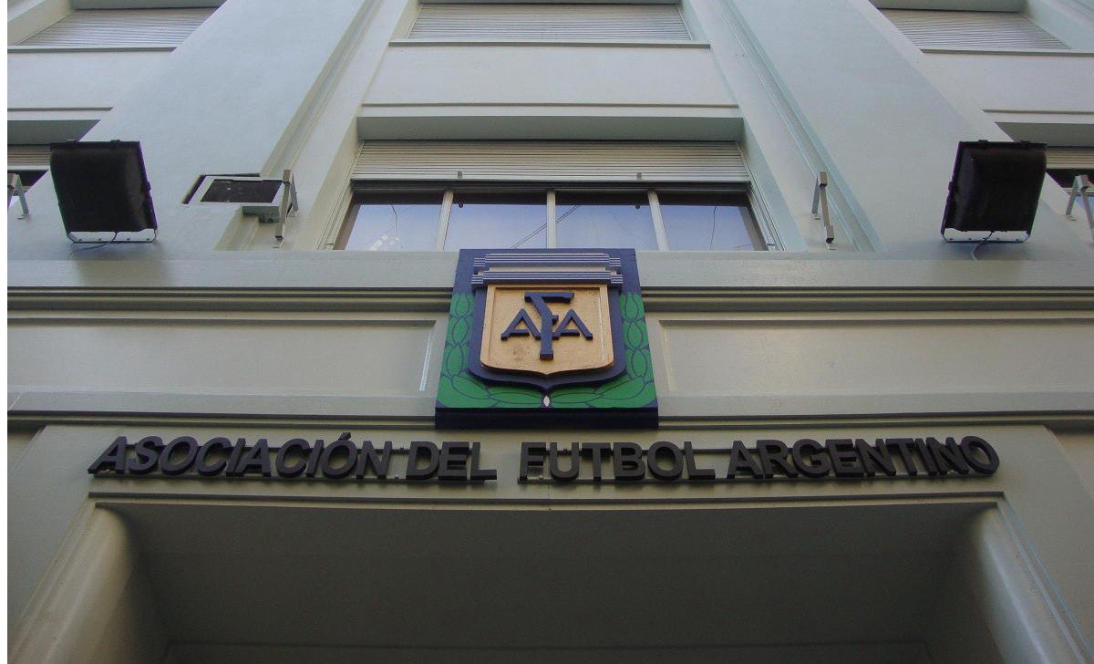 La Afip denunció a clubes de primera y a la AFA por una deuda de 330 millones de pesos | Deportes