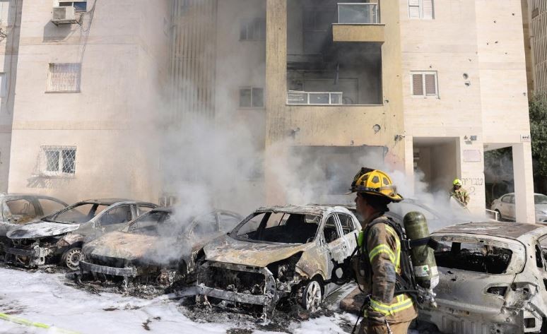 Bombardeos de Israel sobre Siria dejan fuera de servicio aeropuertos de Damasco y Alepo | Internacionales