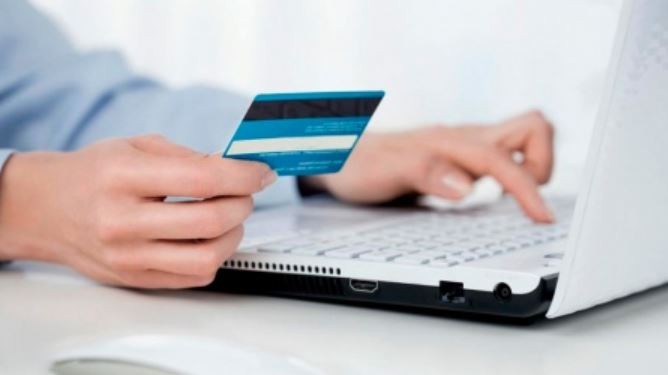 Aumentan el costo de refinanciar saldos en la tarjeta de crédito | Economía