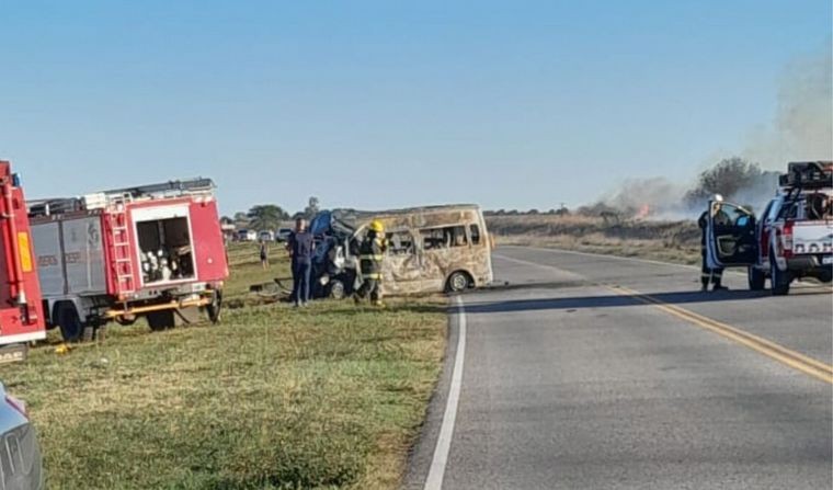 72 horas de duelo en Río Tercero: choque frontal de una combi con futbolistas del Club Deportivo Casino | Actualidad