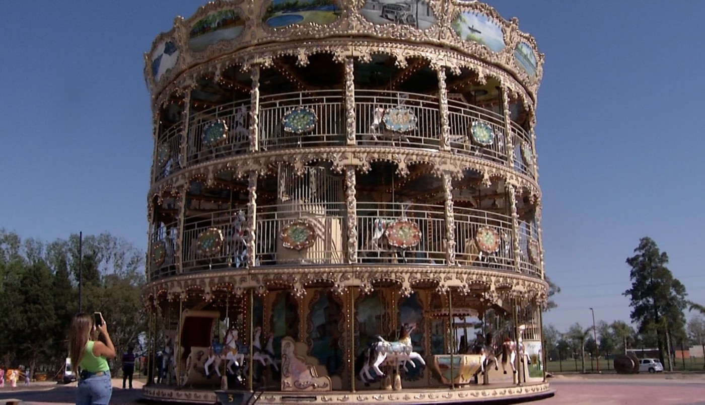 Santa Fe: el carrusel "más grande del mundo" se inaugurará antes de fin de año | Actualidad