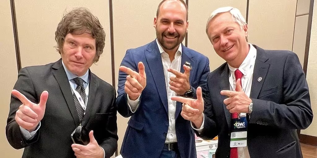 Trump, Bolsonaro, Kast y Abascal celebraron el triunfo de Milei: "La esperanza vuelve a brillar en Sudamérica" | Elecciones 2023