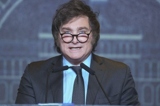 Milei: “Es una canallada que Massa le eche la culpa de los desastres macroeconómicos a la gestión que acaba de ganar” | Política