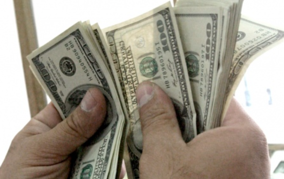 Fuerte suba del dólar en todas sus versiones en la primera rueda con Milei como presidente electo | Economía