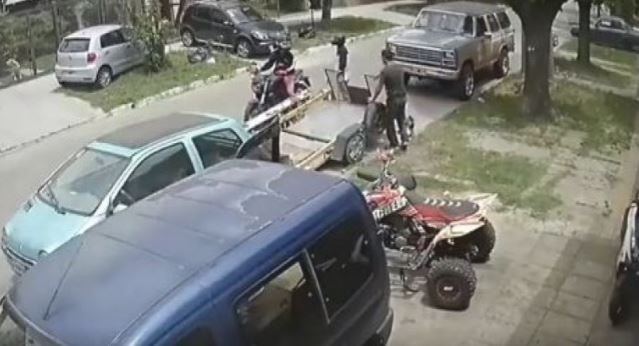 Ataque sicario en Temperley: le pegaron un tiro en la cabeza a un mecánico y está en grave estado | Actualidad