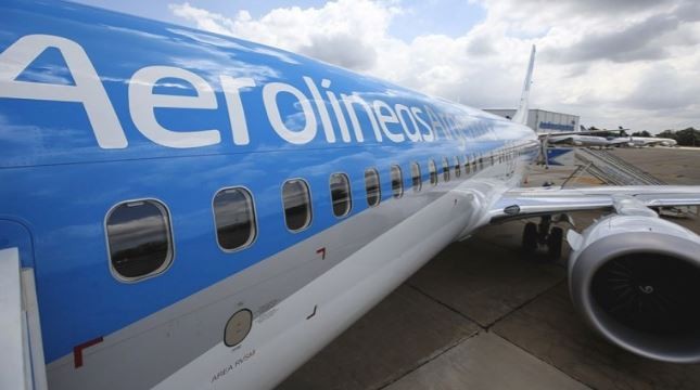 Aerolíneas Argentinas subió 20% las tarifas de cabotaje en todo el país | Economía