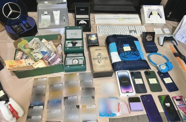 Cayó una banda dedicada a realizar estafas bancarias: 11 detenidos | Actualidad