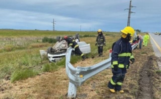 Accidente fatal en Ruta 11: una mujer embarazada murió tras volcar el auto | Actualidad