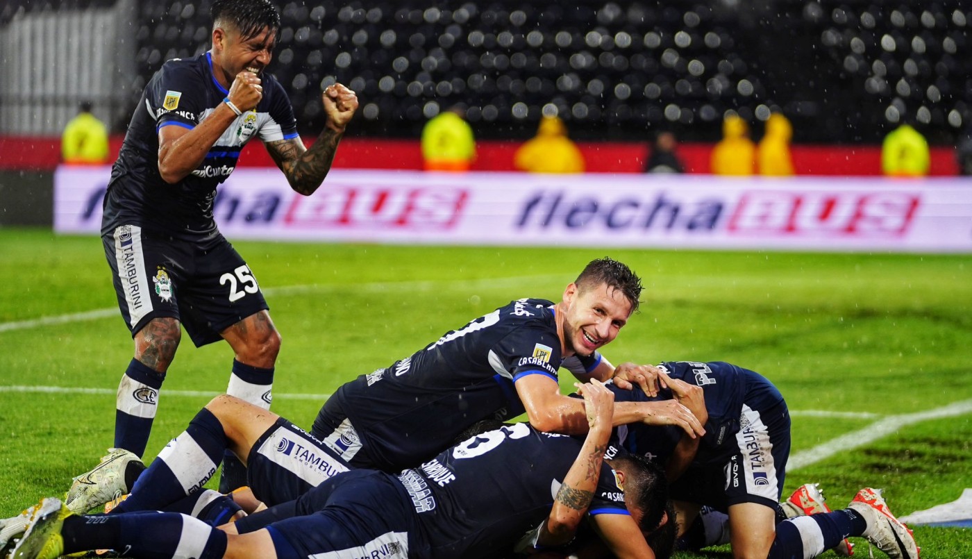 Gimnasia le ganó a Colón por 1 a 0 y se salvó del descenso | Deportes