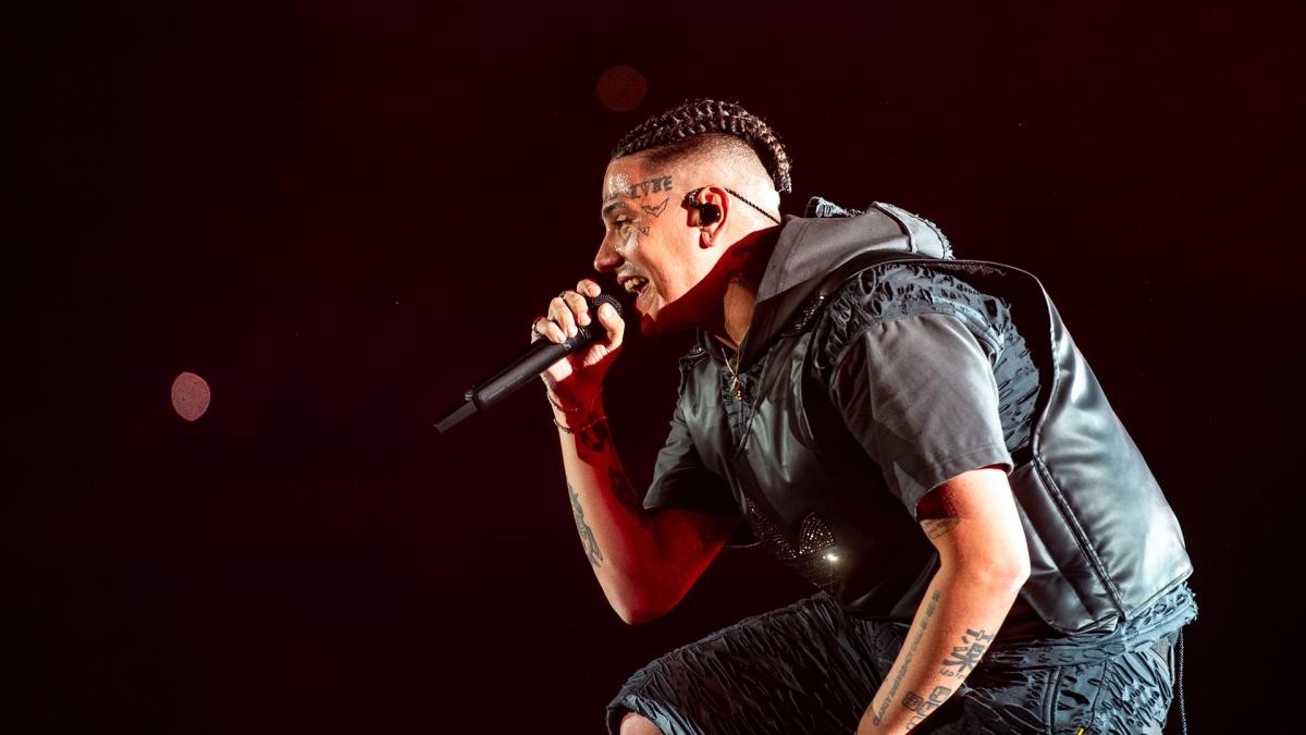 Duki se consagró como el artista más joven en tocar en el estadio de River | Espectáculos