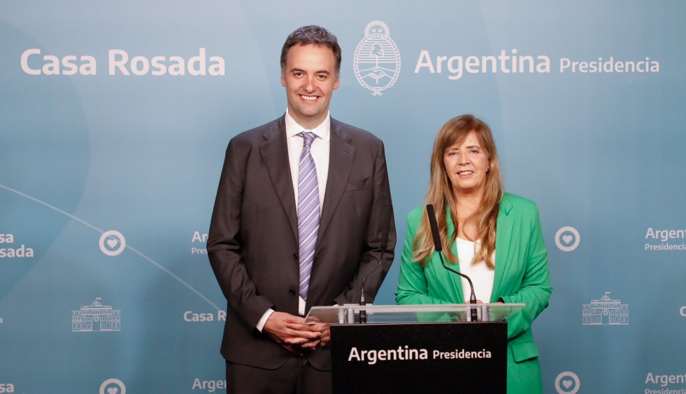 Adorni y Cerruti se reunieron para la transición en la vocería presidencial | Política