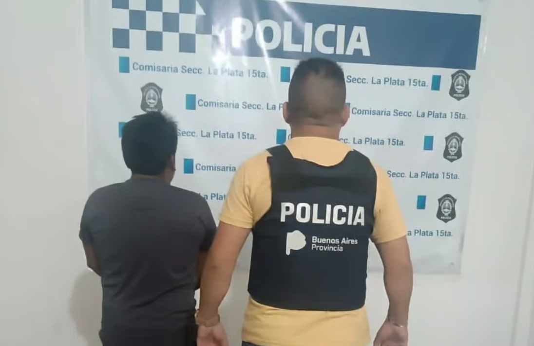 La Plata: nena de 2 años encontró un arma de su papá de y se disparó en el pecho | Actualidad
