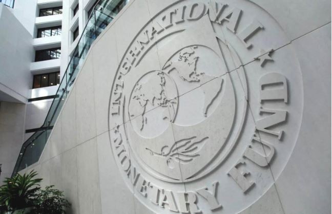 Argentina pedirá una dispensa al FMI para mantener a flote el acuerdo | Economía