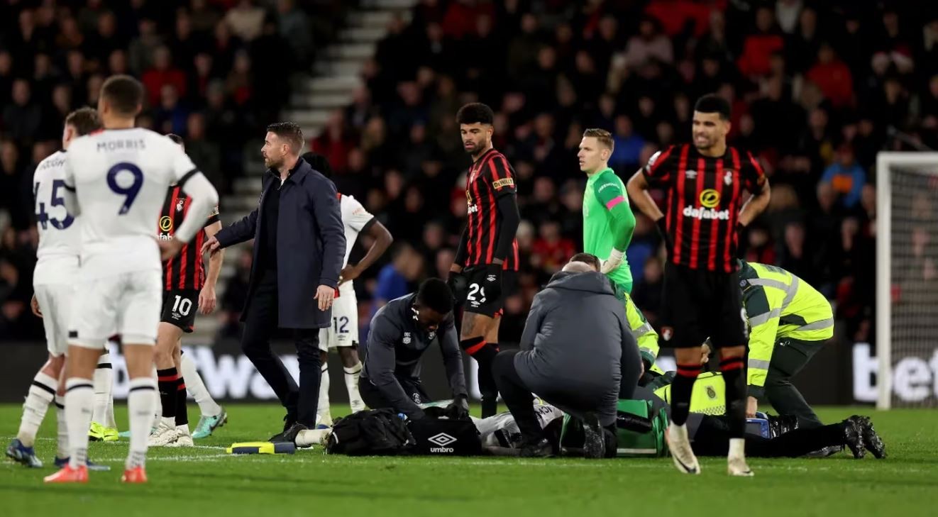 El capitán del Luton Town se desplomó en pleno partido y se suspendió el encuentro ante el Bournemouth | Deportes
