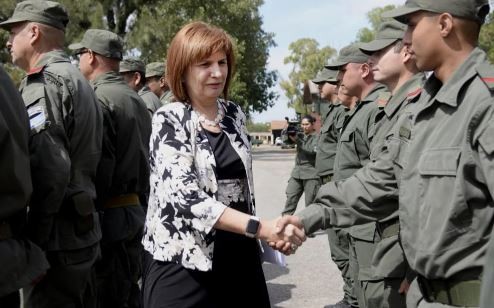 Bullrich sobre el protocolo antipiquetes: "Se va a identificar con fotos, drones y pidiendo DNI" | Política