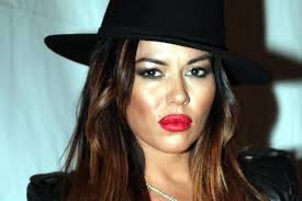 Arden las redes: Karina Jelinek en topless y sin maquillaje | Espectáculos