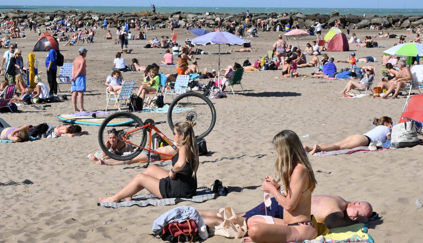 Vacacionar en la primera quincena de enero en Mar del Plata cuesta un millón de pesos | Actualidad