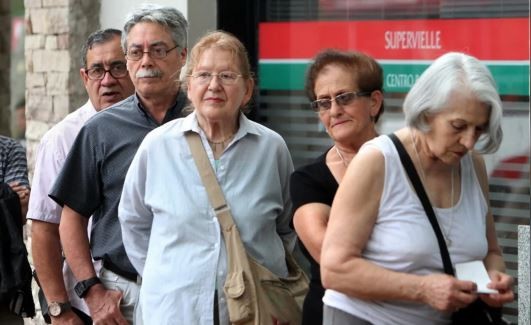 Las jubilaciones se van a recomponer por decreto, anunció Adorni | Actualidad