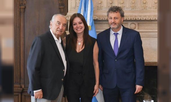 Sindicato de Comercio, primer gremio en apoyar el sistema de despidos que propone Milei | Política