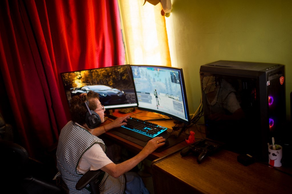 "Mami Nena", la estrella gamer de 81 años | Internacionales