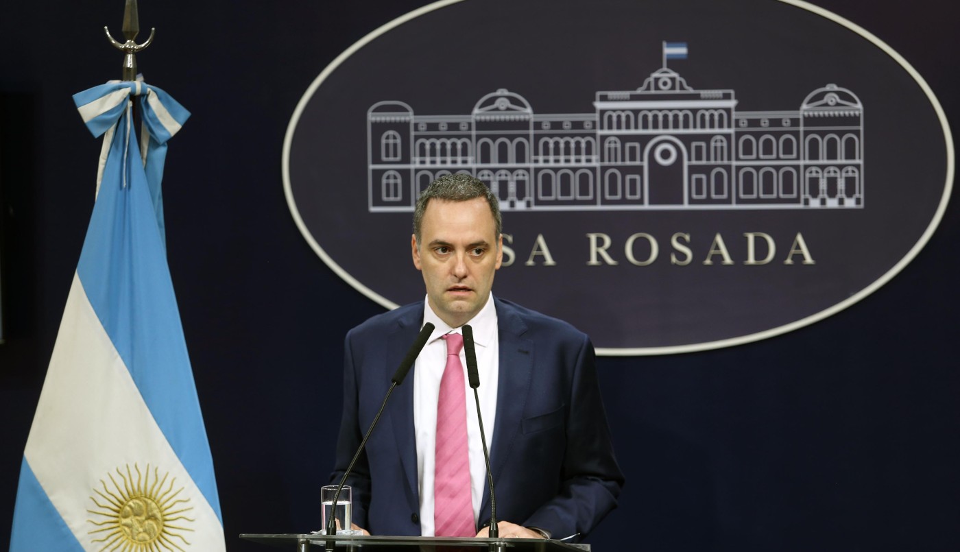 El Gobierno "analiza" descontar el día a trabajadores que se sumen al paro de CGT | Política