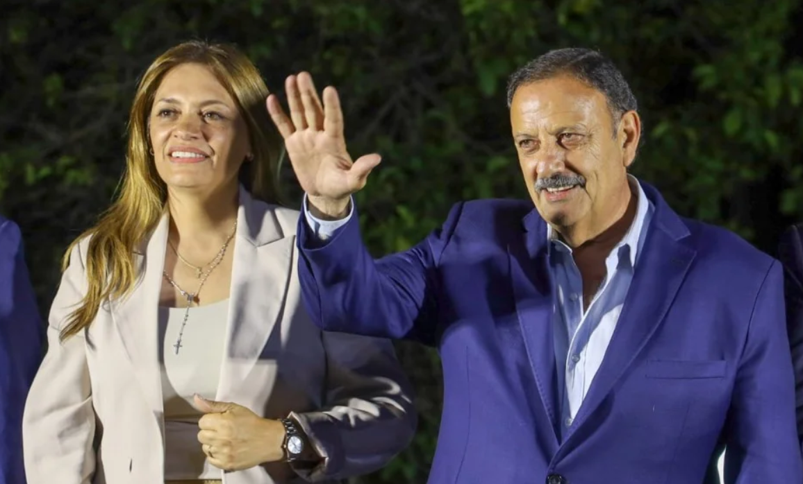 Según el gobierno riojano, su cuasimoneda permitirá "que la gente no pierda el poder adquisitivo" | Política