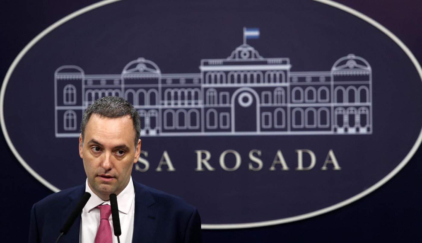 El Gobierno confirmó que descontará el día a estatales que adhieran al paro de la CGT | Política