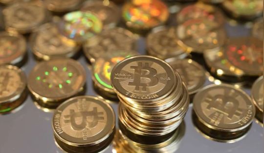 Los argentinos tienen más de US$100.000 millones en criptomonedas sin declarar ante el Fisco | Economía