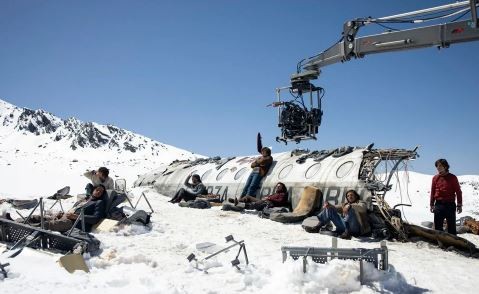 Un esquiador se encontró el avión de "La Sociedad de la Nieve" y causó polémica | Espectáculos