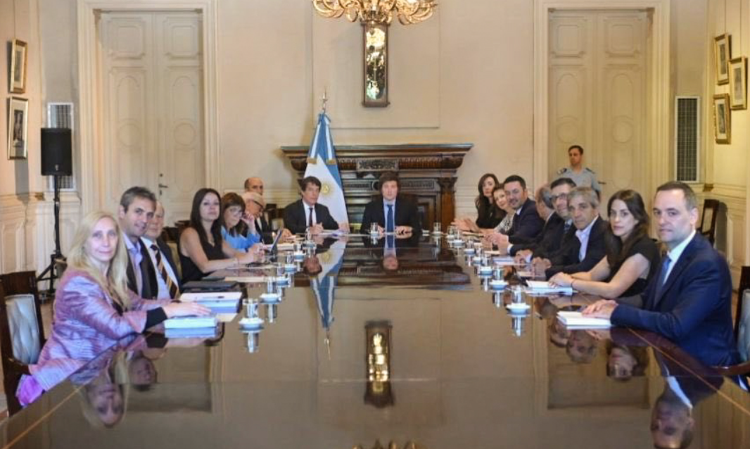 Fuerte advertencia de Milei: "Si la ley no se sanciona, el ajuste será peor para todos, sobre todo para las provincias" | Política