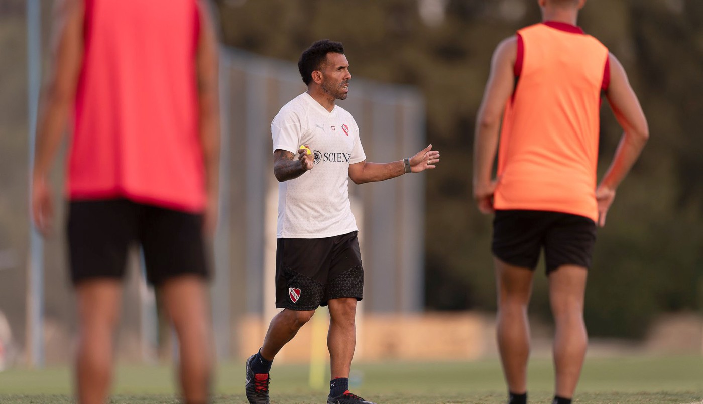 Tevez y la decisión con Santiago López: "Si no firma contrato no puede estar en Primera" | Deportes