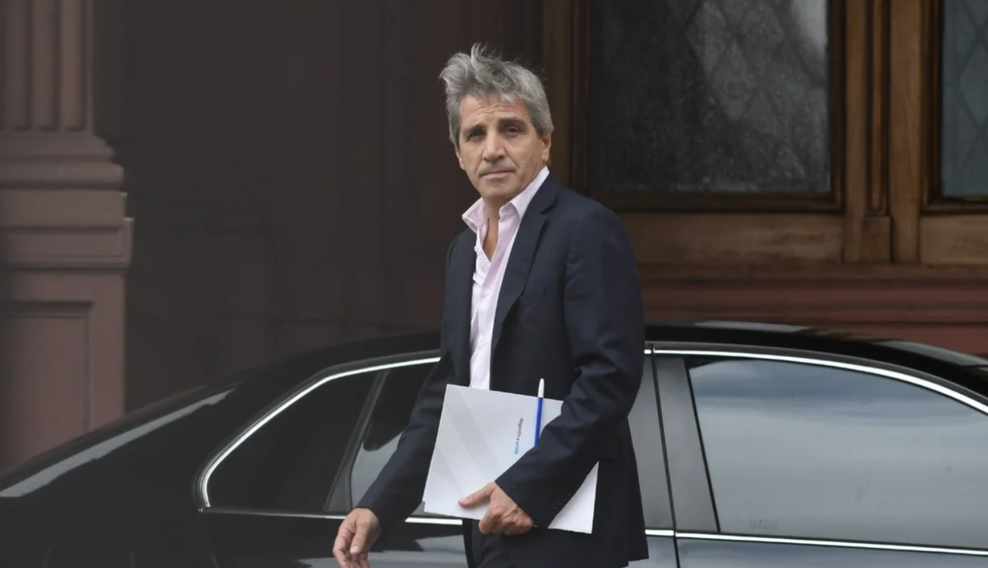 Caputo gana poder: Infraestructura pasaría a ser secretaría a cargo de Economía | Política