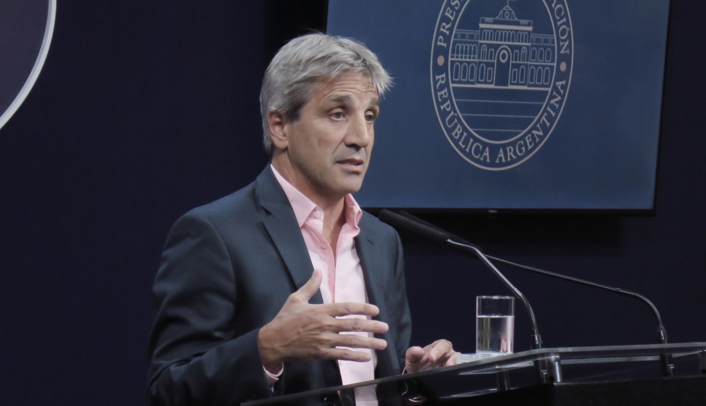 Caputo: "Hemos decidido retirar el capítulo fiscal de la Ley de Bases" | Política