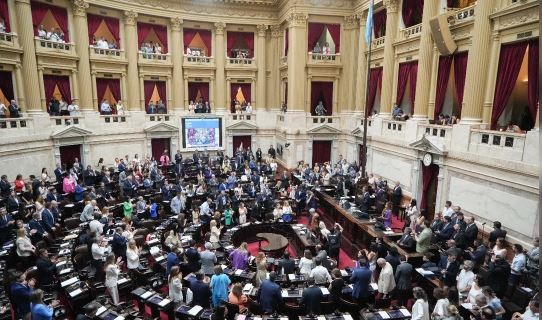 Ley Ómnibus: Diputados va por la segunda jornada de debate tras el cuarto intermedio | Política