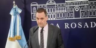 Adorni responsabilizó de los incidentes en el Congreso a "incivilizados alentados por la izquierda" | Política